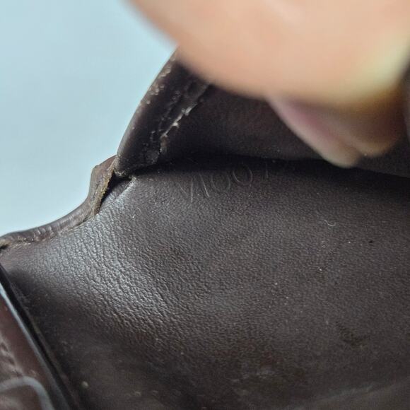 Louis Vuitton Brown Leather Epi Bifold Wallet - Picture 2 of 14